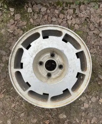 Volkswagen Golf I R14 alloy rim KBA40462 P4624032