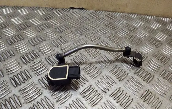 BMW X3 F25 Front air suspension height level sensor 