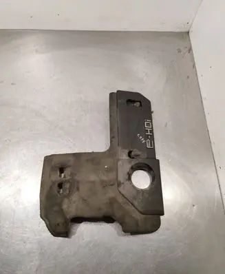Peugeot 208 Engine cover (trim)