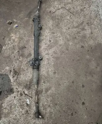 Volkswagen Touareg I Steering rack