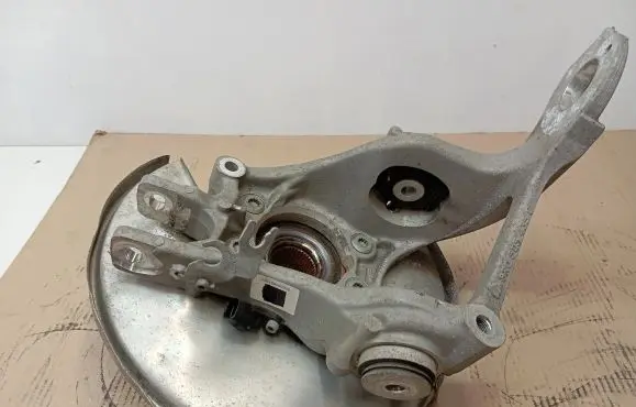 Porsche Macan (95B) Rear wheel hub 95B615405R