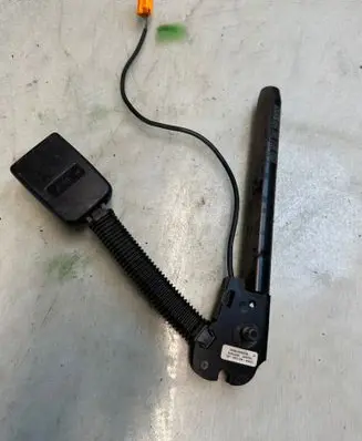 Ford Fusion Front seatbelt buckle 2S6AA61208AC