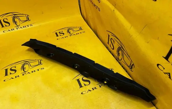 Audi A8 S8 D5 Fender end trim 4N0821112