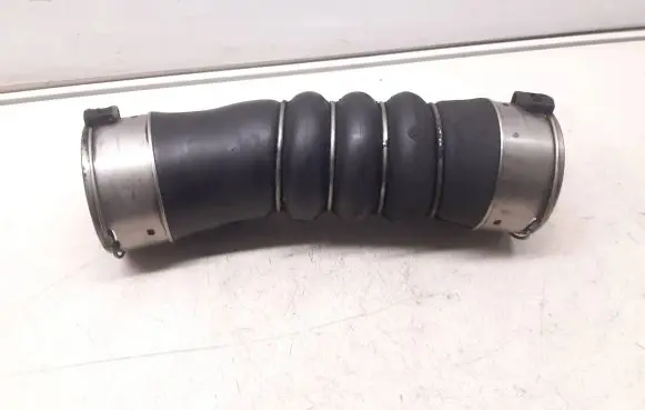BMW 5 F10 F11 Intercooler hose/pipe 7806144 191021502116333