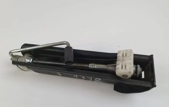 Mercedes-Benz S W221 Lift Jack A2115830615