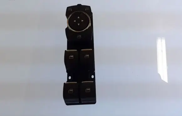 Ford Fusion II Electric window control switch DG9T14540ABW