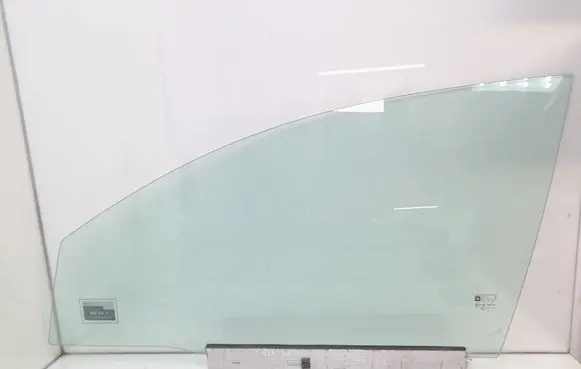 Opel Vectra C Front door window glass four-door
