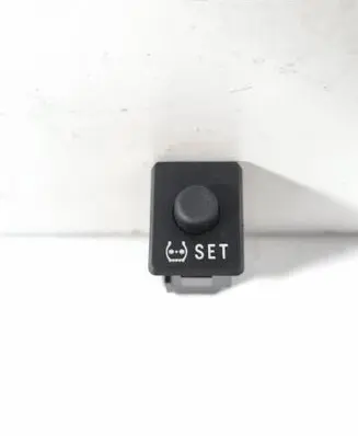 Toyota Yaris TPMS reset button 15D084