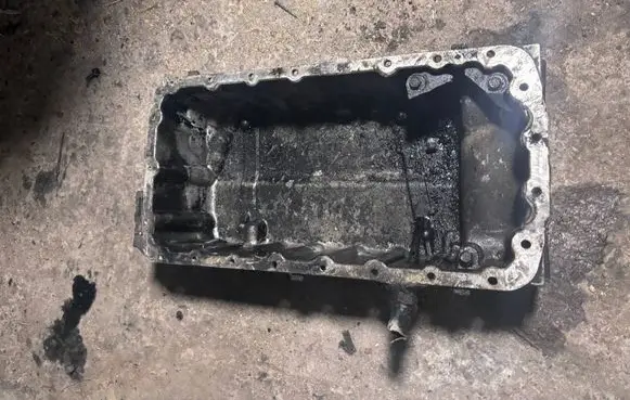 Citroen C5 Oil sump 9653835680