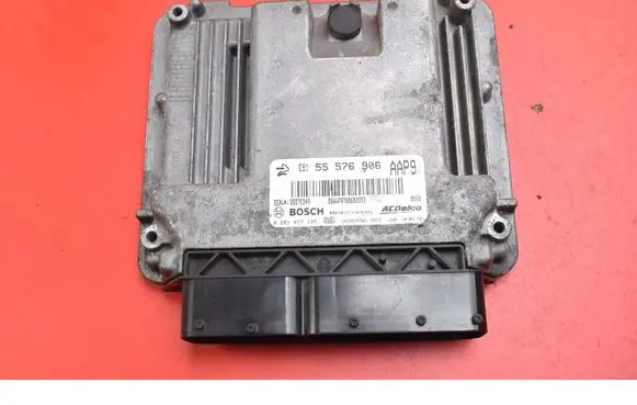 Opel Insignia A Engine control unit/module ECU 55576906