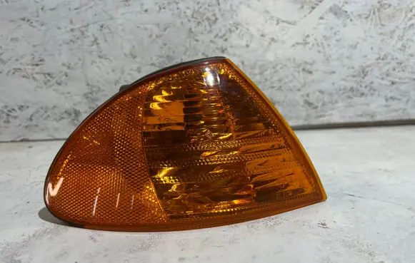 BMW 3 E46 Front indicator light