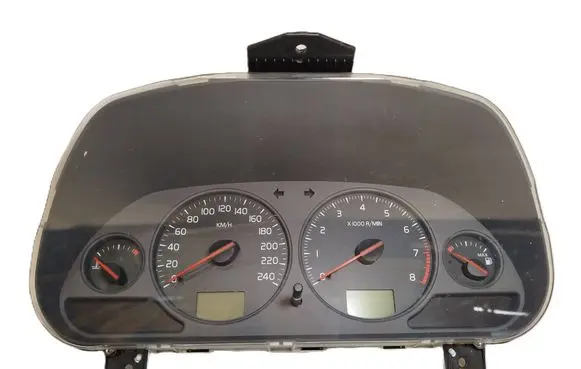 Speedometer (instrument cluster)