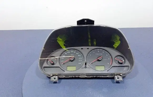 Volvo S40, V40 Speedometer (instrument cluster) 30623052