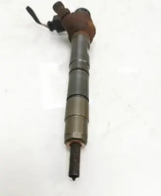 Volkswagen Caddy Fuel injector 03L130277Q 0445110647