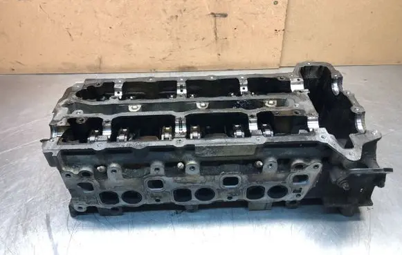 Engine head