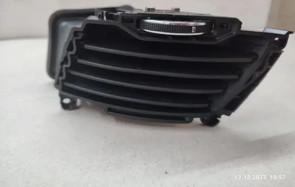 KIA Sportage Dashboard air vent grill cover trim 974103W000