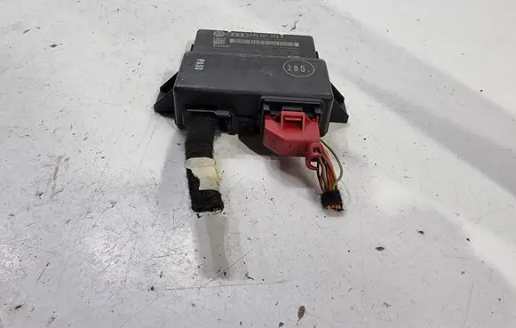 Audi A4 S4 B8 8K Gateway control module 8R0907468N 8R0907468C 2840747607300