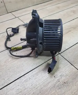 Mercedes-Benz Sprinter W901 W902 W903 W904 Heater fan/blower