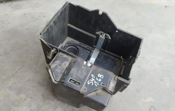 Volvo V50 Battery box tray 3M51-10723-A