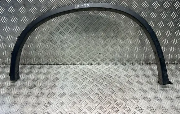 BMW X6 E71 Front arch trim 7176235