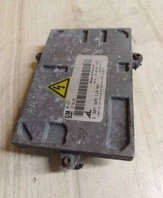 Opel Zafira B Headlight ballast module Xenon 13153357