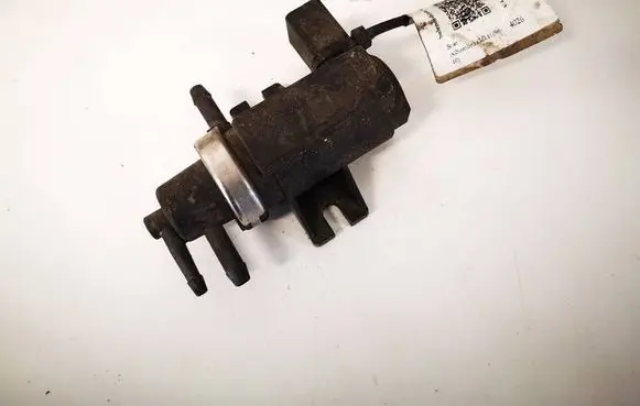 Volkswagen PASSAT B6 Turbo solenoid valve 1J0906627B 72290345