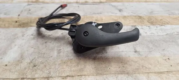 Volvo V40 Engine bonnet (hood) release handle 31278799