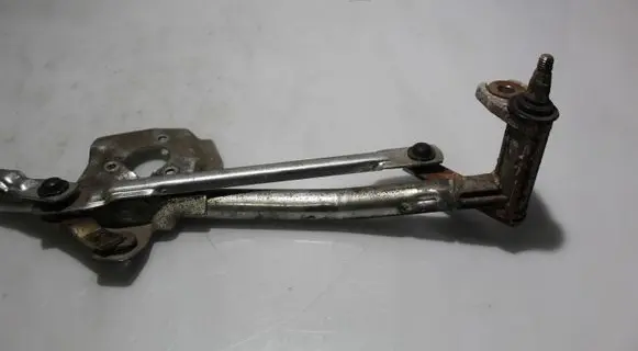 Front wiper linkage