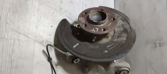 Mercedes-Benz CLA C117 X117 W117 Rear wheel hub