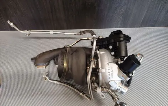 BMW 3 E90 E91 Turbo 7952813