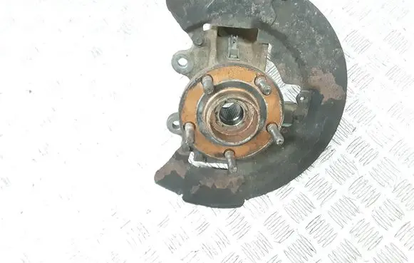 Volvo V50 Front wheel hub 3M513K171