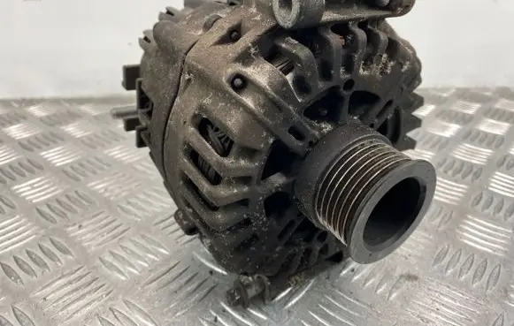 Mercedes-Benz E W212 Generator/alternator A0009067702