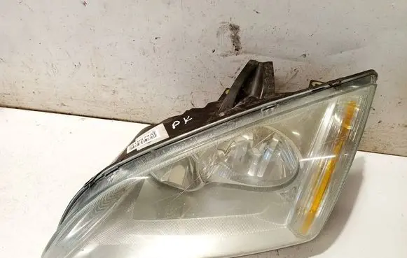 Ford Focus Headlight/headlamp