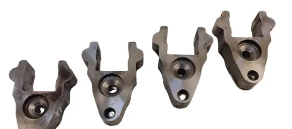 Nissan Pathfinder R51 Fuel Injector clamp holder 
