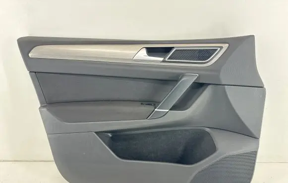 Volkswagen Golf Sportsvan Front door card panel trim 510868079 517867011