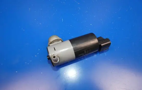 Volvo XC90 Headlight washer pump 151225A 260632 1019873001