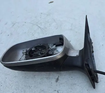 Manual wing mirror