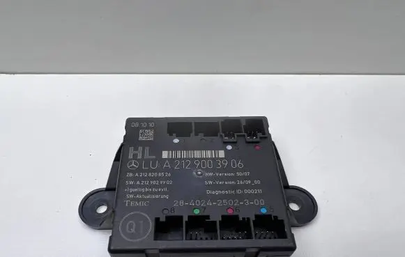 Mercedes-Benz C W204 Door control unit/module A2129003906 28402425023