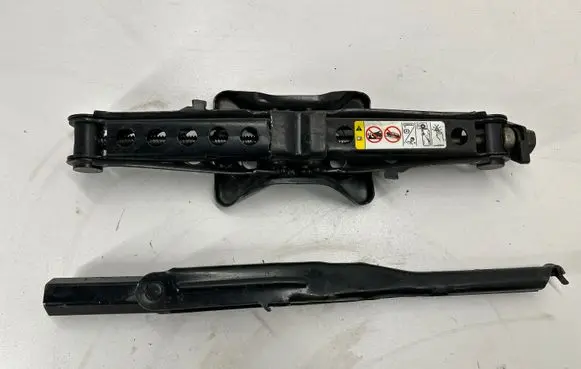 Dodge Challenger Lift Jack 68059909AB 68055402AB 86364C