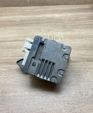 Toyota Prius (XW20) Power steering control unit/module 8965047210 1129001131