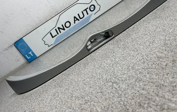 BMW 3 E46 Under headlight/headlamp trim 7030552