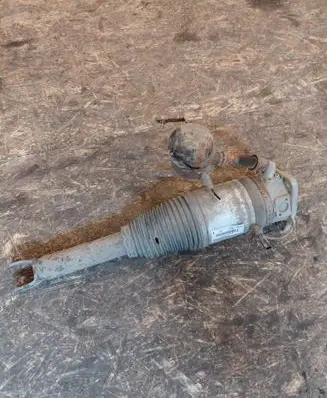Audi A8 S8 D3 4E Shock absorber/damper/air suspension 4E0616001E