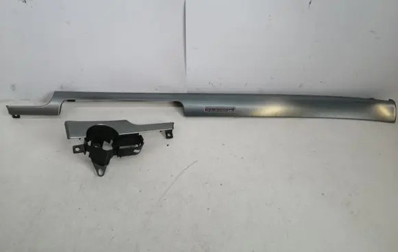Audi A4 S4 B7 8E 8H Dashboard center trim panel 8E0853189 8E1853190