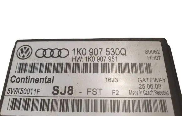 Volkswagen Golf V Gateway control module 1K0907530Q 1K0907951
