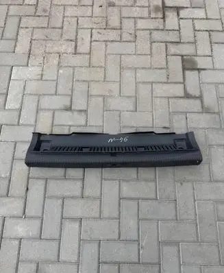 Volkswagen Golf Plus Rear sill trim cover 5m0863651A