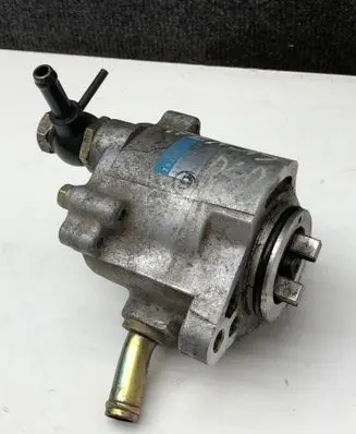 Toyota Avensis T250 Vacuum pump 2930027010
