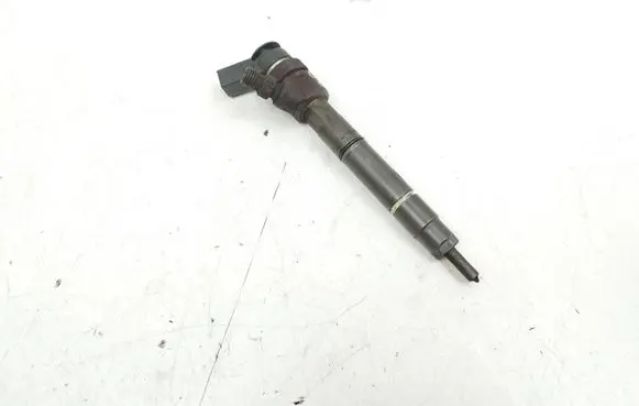 Mitsubishi Colt Fuel injector A6400700787