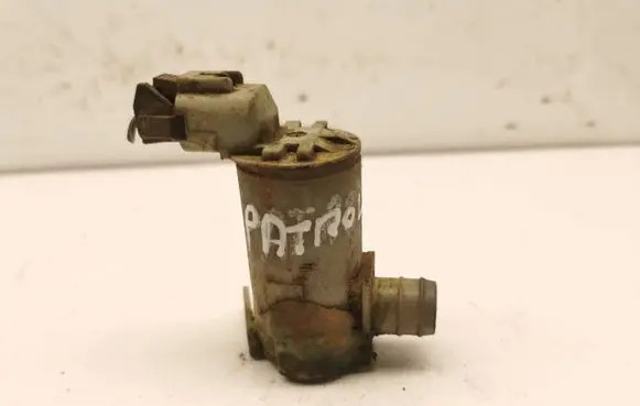 Nissan Patrol Y61 Windscreen/windshield washer pump