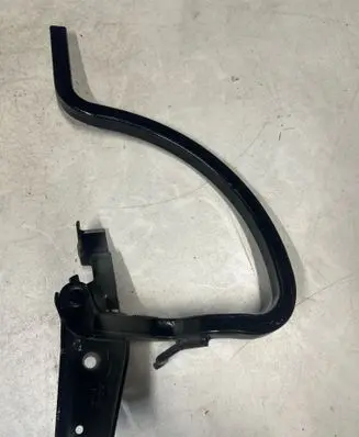 Volkswagen PASSAT B7 Tailgate/trunk/boot hinge 561827302A