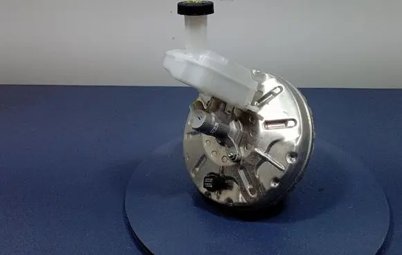 Renault Captur Brake booster 472106191R